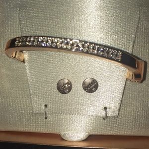 Guess Jewelry - Guess rose gold earring and bracelet set Guess Jewelry - Guess rose gold earring and bracelet set